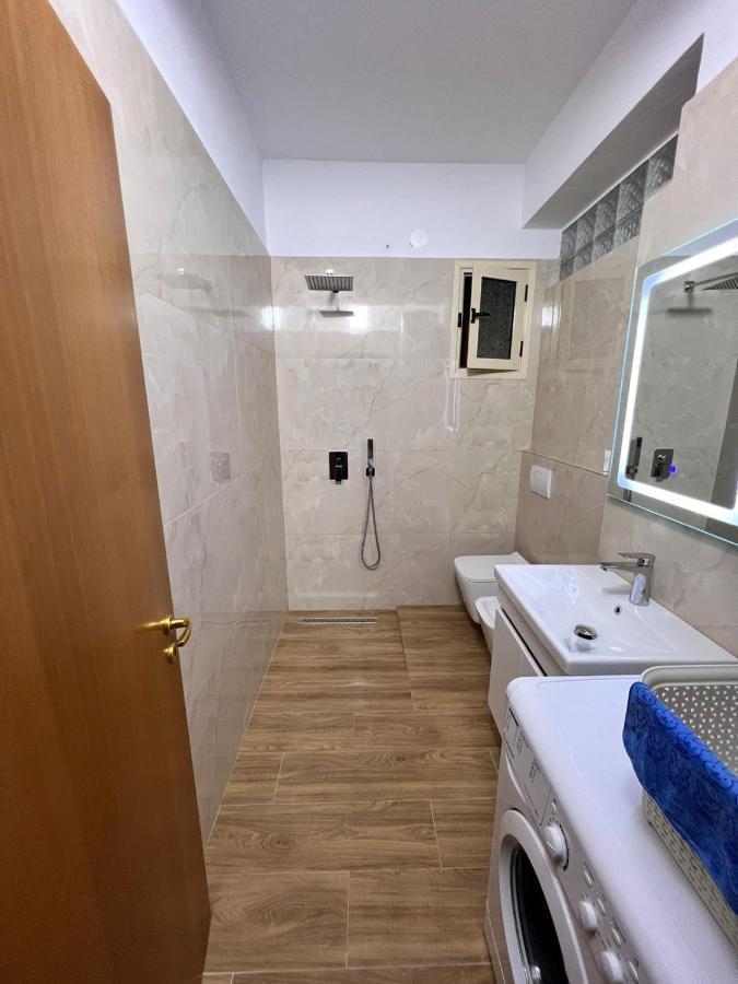 Potami Apartment - 50 Mt From The Beach Himarë Exterior foto