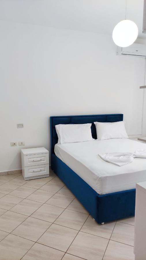 Potami Apartment - 50 Mt From The Beach Himarë Exterior foto